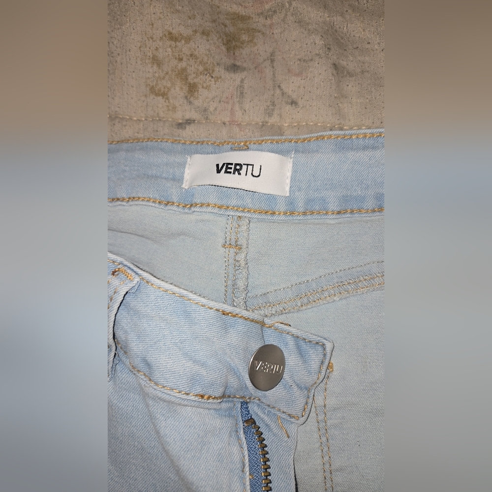 NWT VERTU Mid Rise Push Up Ankle Skinny Jeans | Light Wash | Size 15/32